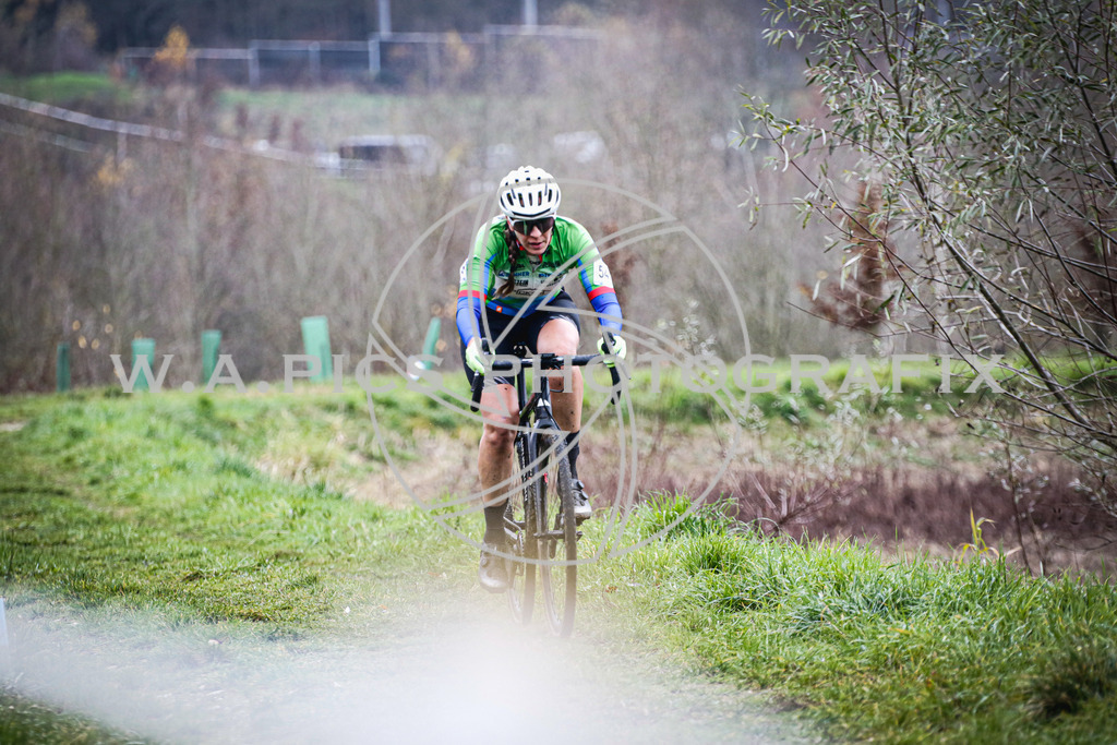 ..... | AUSTRIA, 24.11.24, 3.Radquerfeldein GP um das Sportzentrum Gunskirchen Image shows: Photo: Wapics / Andreas Willdoner