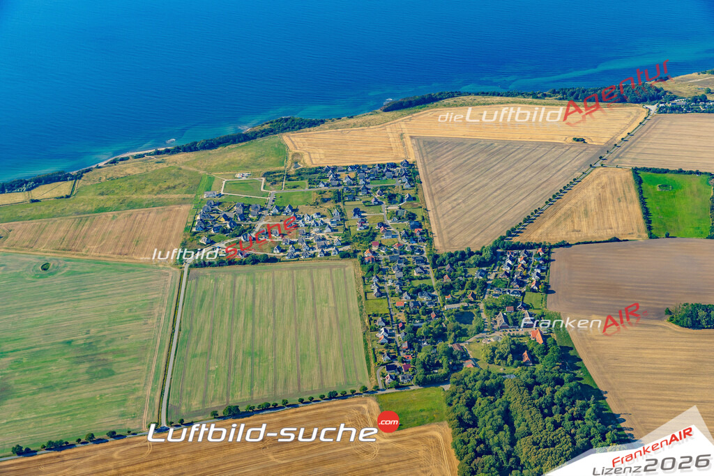 Lancken Dranske Bild- Das Luftbild wurde 2025 vom UL-Flugzeug heraus erstellt ( keine Drohne bzw. Drohnenaufnahme ) - Hochauflösende Luftaufnahme -Nicht vergleichbar mit Google Maps oder Satelittenbilder- Die Geschenkidee !Mit Lizenz und Bildrechte bestellbar - CC