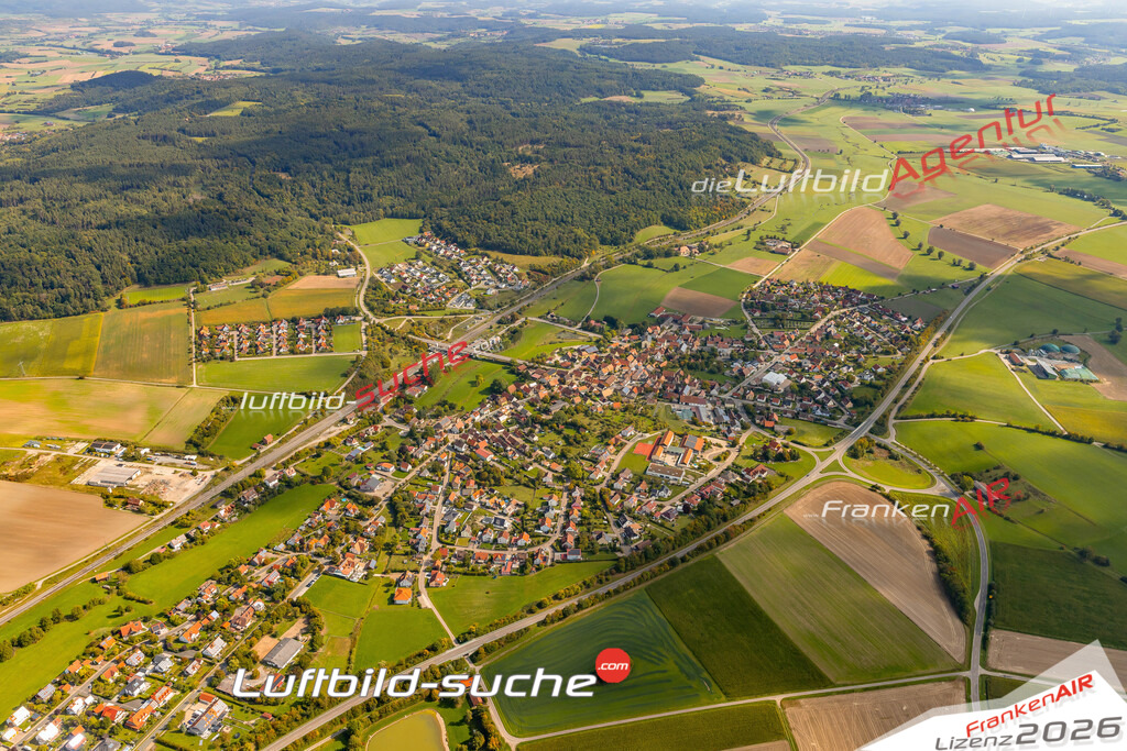 Luftaufnahme von Oberdachstetten - Die Luftaufnahme wurde 2025 vom UL-Flugzeug heraus erstellt ( keine Drohne ) - Hochauflösende Luftaufnahme - für professionelle Ausdrucke geeignet. Die Geschenkidee !Mit Lizenz und Bildrechte bestellbar