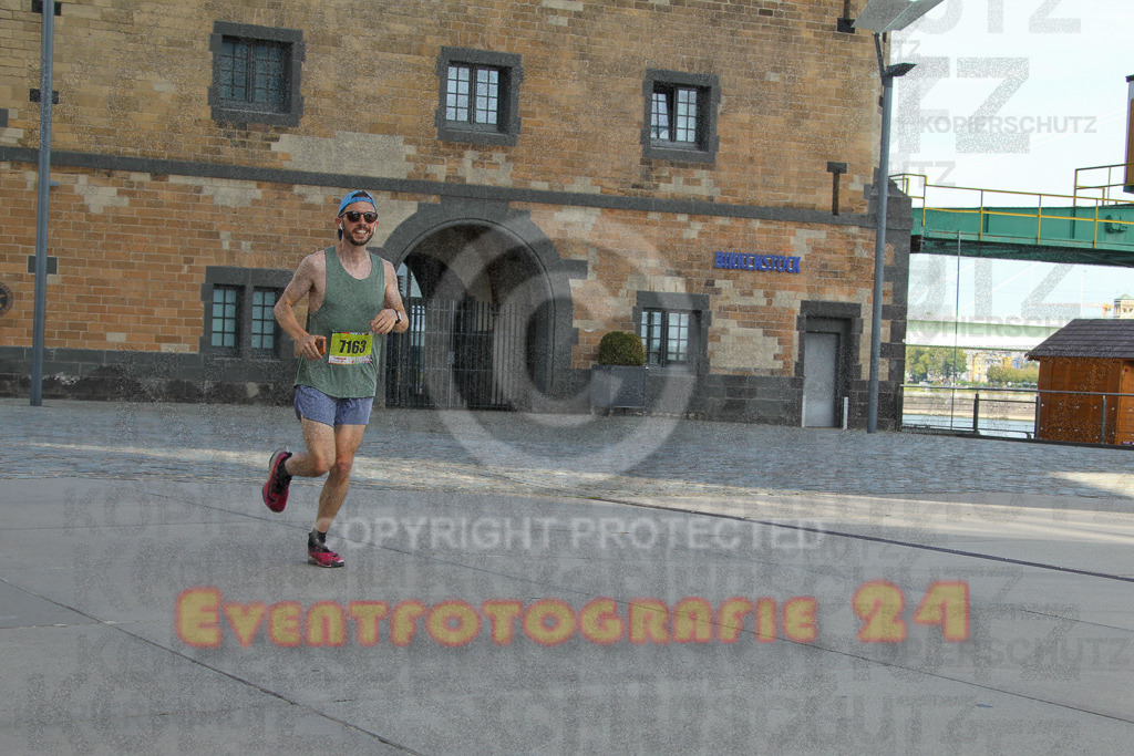 250920_1412_EV4_6929 | Sportfotografie im Rhein-Sieg Kreis, Köln, Bonn, NRW, Rheinland Pfalz, Hessen, etc. Unser Tätigkeitsfeld umfasst den Laufsport vom Volkslauf über den Marathon, Duathlon, Triathon bis zum Ultralauf wie Kölnpfad Ultra oder Schindertrail.
