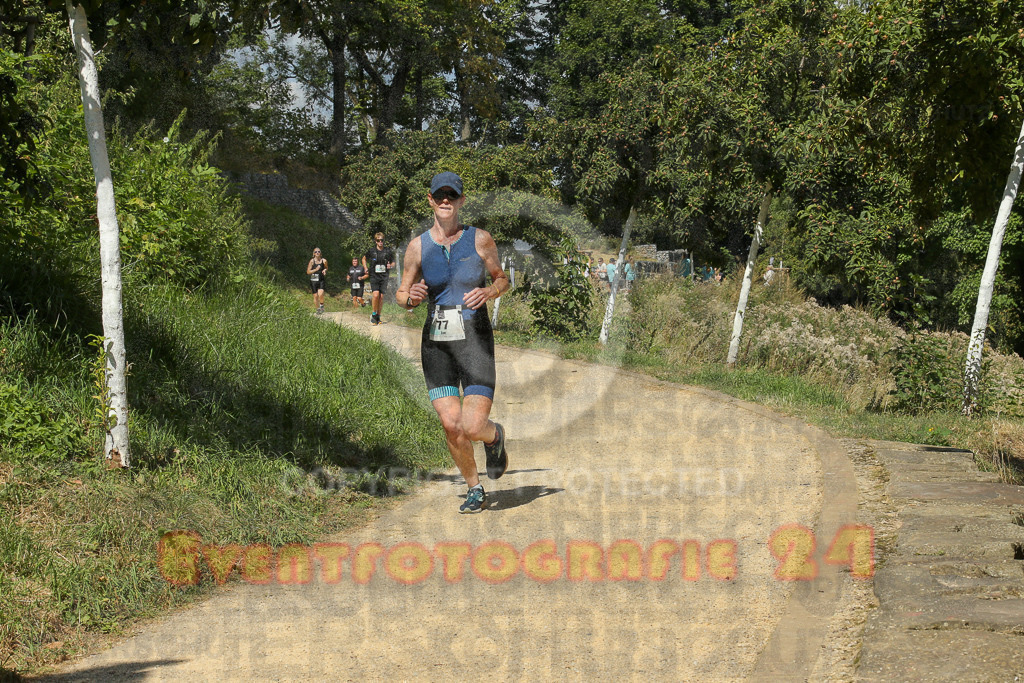 250824_1237_EX1_9982 | Sportfotografie im Rhein-Sieg Kreis, Köln, Bonn, NRW, Rheinland Pfalz, Hessen, etc. Unser Tätigkeitsfeld umfasst den Laufsport vom Volkslauf über den Marathon, Duathlon, Triathon bis zum Ultralauf wie Kölnpfad Ultra oder Schindertrail.