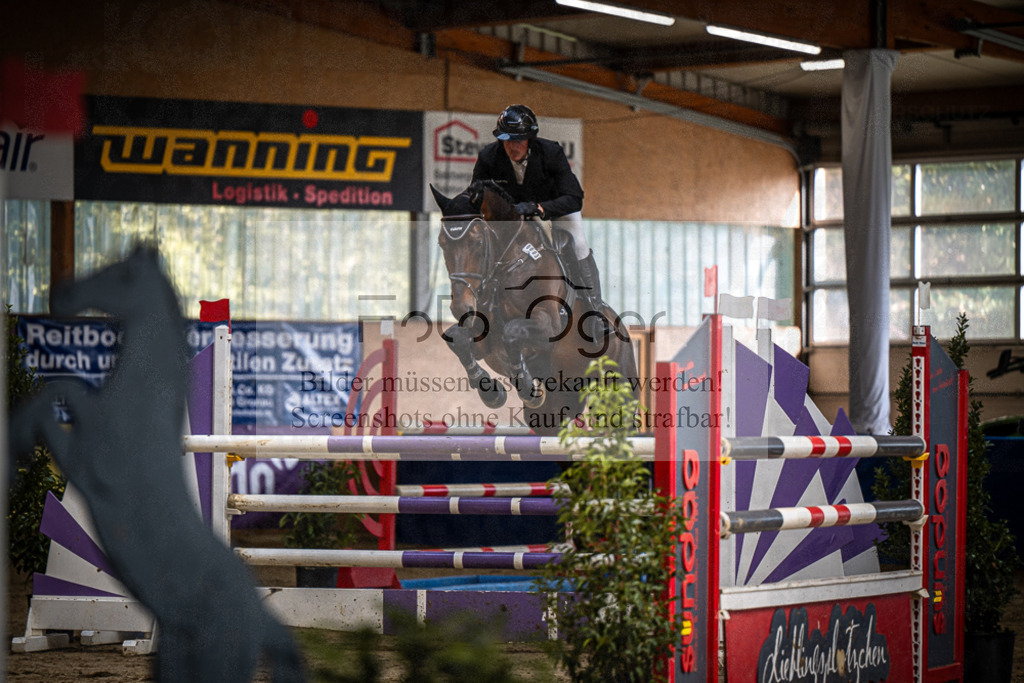 DOS_0157 | Entdecke hochwertige Reitturnierfotos von Foto Oger. Professionell, emotional und authentisch – jetzt Lieblingsmomente im Shop bestellen.Deutschlandweite Turnierfotografie. - Realisiert mit Pictrs.com