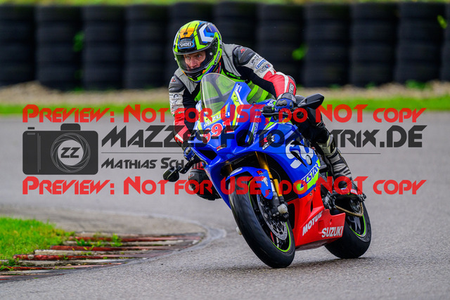 MaZZes_Fotomatrix_20241002_6007705_4100 | Fotograf Mathias Schmid
Sportfotograf,
Eventfotograf,
Hochzeitsfotograf,
Portraitfotograf