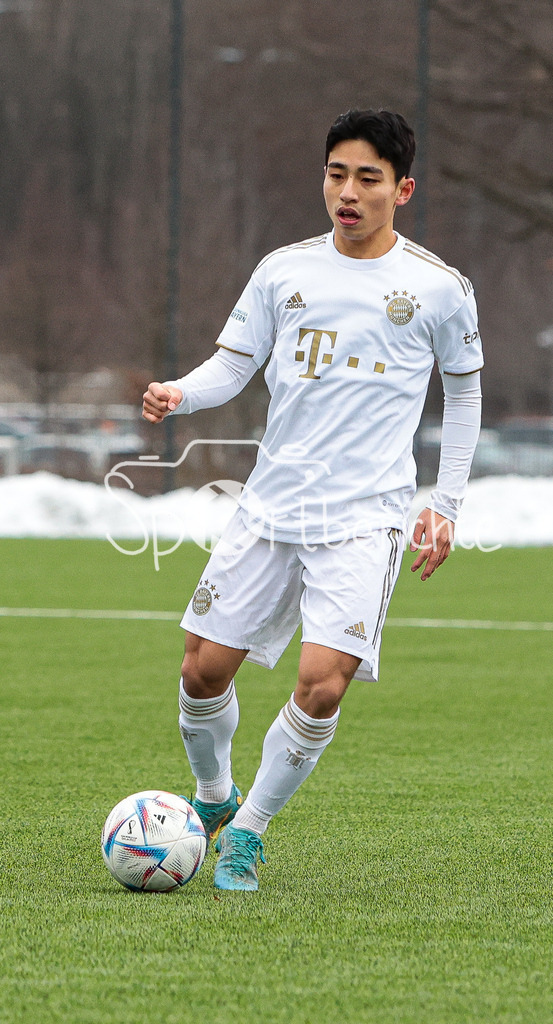 FC Bayern Amateure - Bahlinger SC | LEE (FCB #8) am Ball