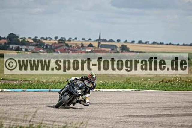 pube6269 | Professionelle Fotos von Sportveranstaltungen, aber auch Hochzeiten und anderen Events. - Realisiert mit Pictrs.com