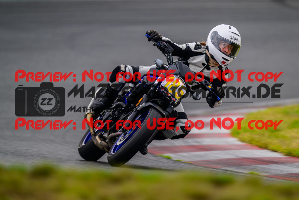 MaZZes_FotoMatrix_240724_6007705_6214 | GELB