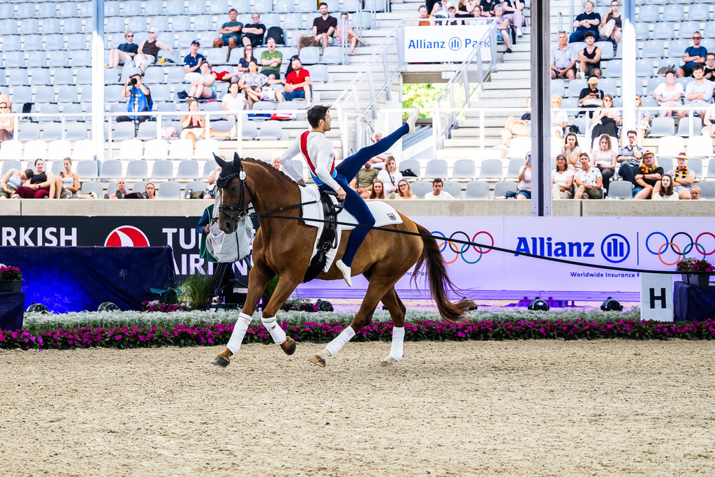 FEI World Championships | Luxembourg Vaulter Philip Bäcker on Ballantine lead by Alexandra Dietrich - Realisiert mit Pictrs.com