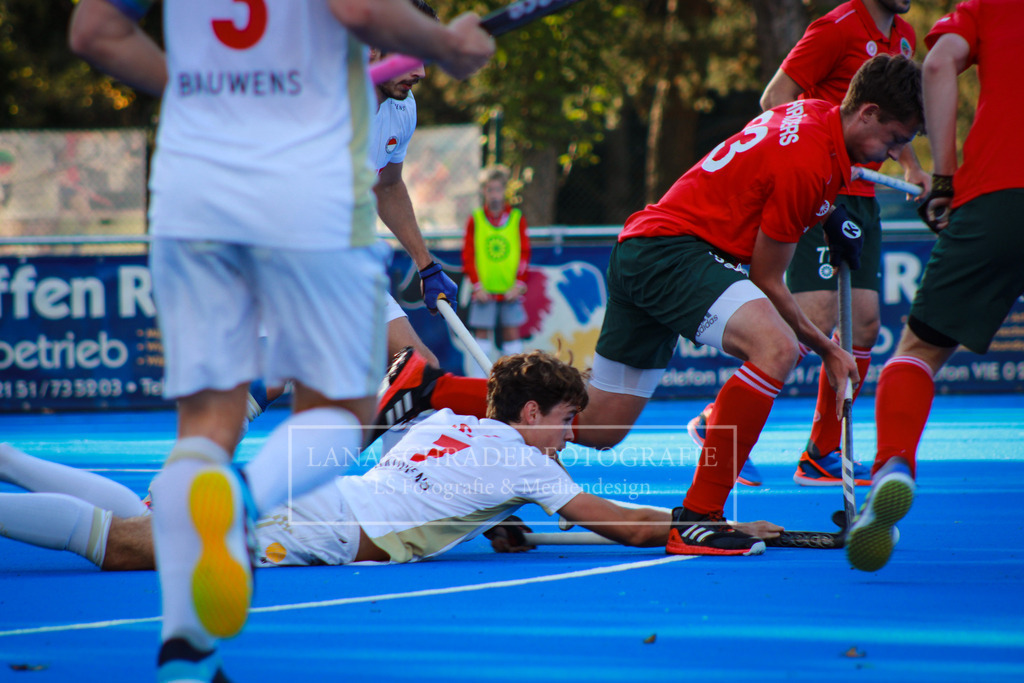 Rot - Weiß Köln - Crefelder HTC 08.10.22-23 | lanaschraderfotografie - Realisiert mit Pictrs.com