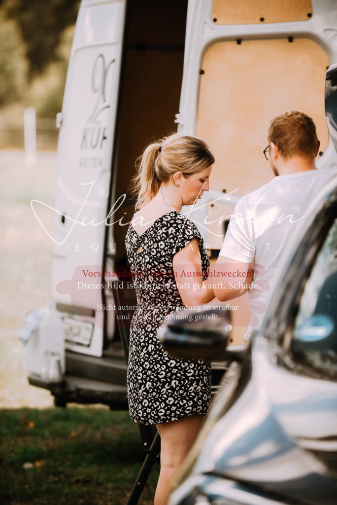 DSC_6419 | Pferde- und Turnierfotografie in Westsachsen. Pferdeportraits, Auftragszeichnungen und intuitive Kunst.