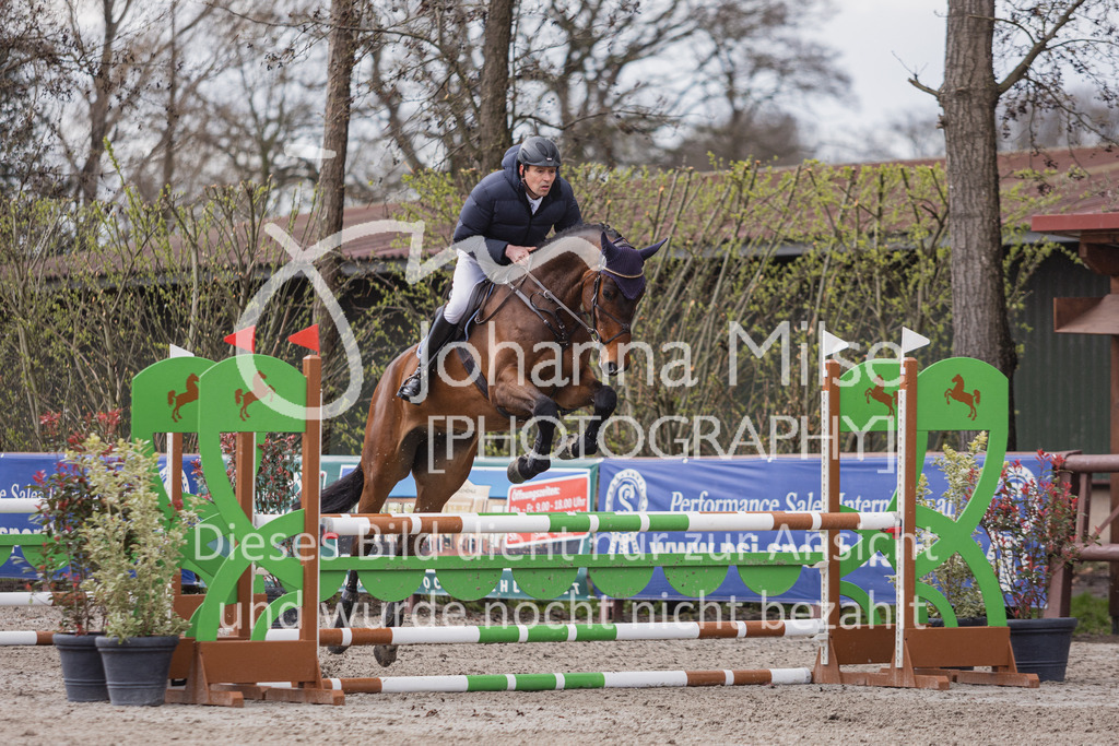 230411_Mühlen_02SprPf-A-223 | Deine schönsten Turniermomente als professionelle Fotos! Entdecke hochwertige Pferdesport-Fotografie im Online-Shop. Jetzt Fotos finden & bestellen!