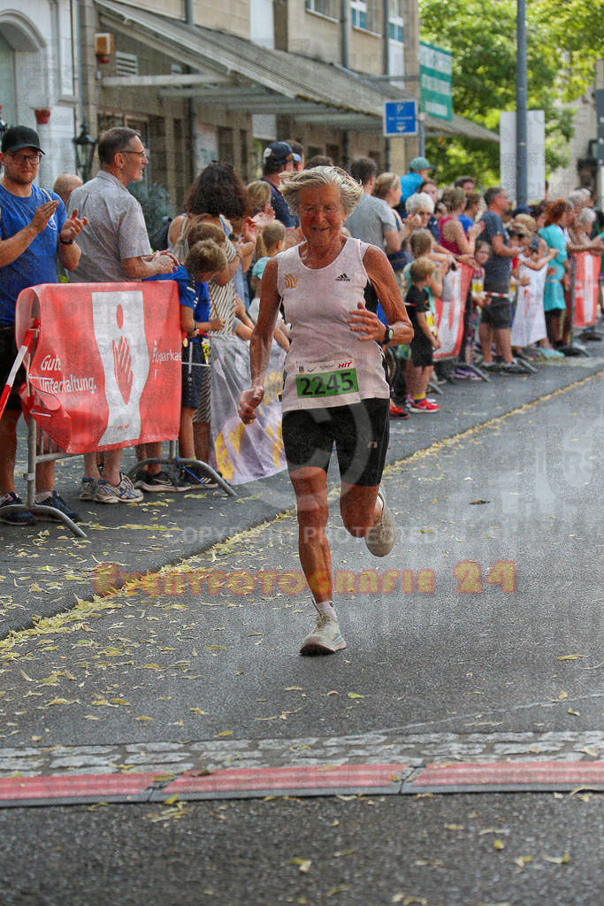 220625_1658_EX1_5645 | Sportfotografie im Rhein-Sieg Kreis, Köln, Bonn, NRW, Rheinland Pfalz, Hessen, etc. Unser Tätigkeitsfeld umfasst den Laufsport vom Volkslauf über den Marathon, Duathlon, Triathon bis zum Ultralauf wie Kölnpfad Ultra oder Schindertrail.