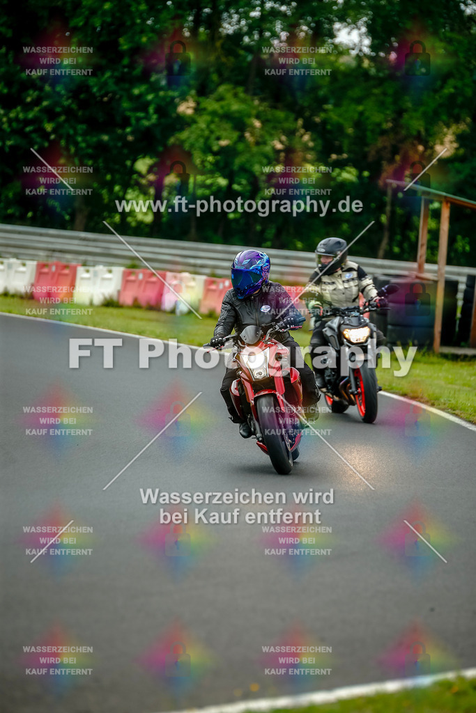 VBK-3706 | Hier findet Ihr Bilder von Touristenfahrten auf der Nürburgring Nordschleife oder von anderen Veranstaltungen die ich besucht habe. Viel Spass beim Durch Schauen 