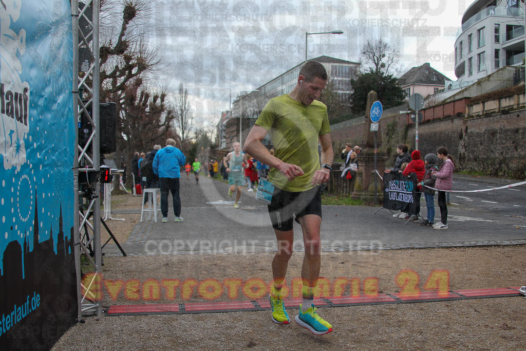 221231_1151_EV4_7765 | Sportfotografie im Rhein-Sieg Kreis, Köln, Bonn, NRW, Rheinland Pfalz, Hessen, etc. Unser Tätigkeitsfeld umfasst den Laufsport vom Volkslauf über den Marathon, Duathlon, Triathon bis zum Ultralauf wie Kölnpfad Ultra oder Schindertrail.