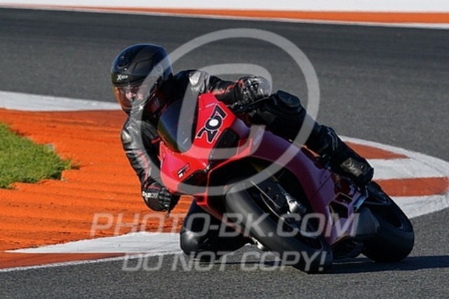 2023_01_05_PBK_34844 | Sportfotografie; SlowMotion; Video; Rennstrecke; Hafeneger; Speer; Racing; RSE; BMW; CBO; Trackday; Motorsportarena; Hockenheimring; Brno; Most; Barcelona; Valencia