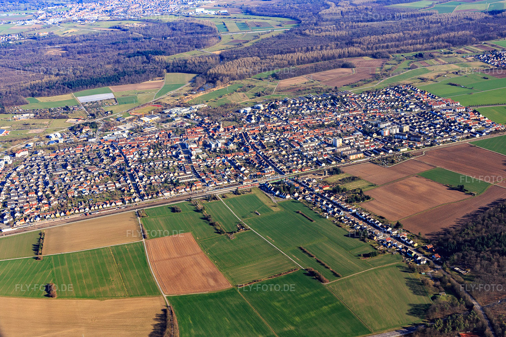 Luftbild: Ortsansicht von Westen im Ortsteil Blankenloch in Stutensee im Bundesland Baden-Württemberg in Deutschland. Foto: IMG_097229.jpg vom 10.03.2017 durch Werner Riehm/FLY-FOTO.de