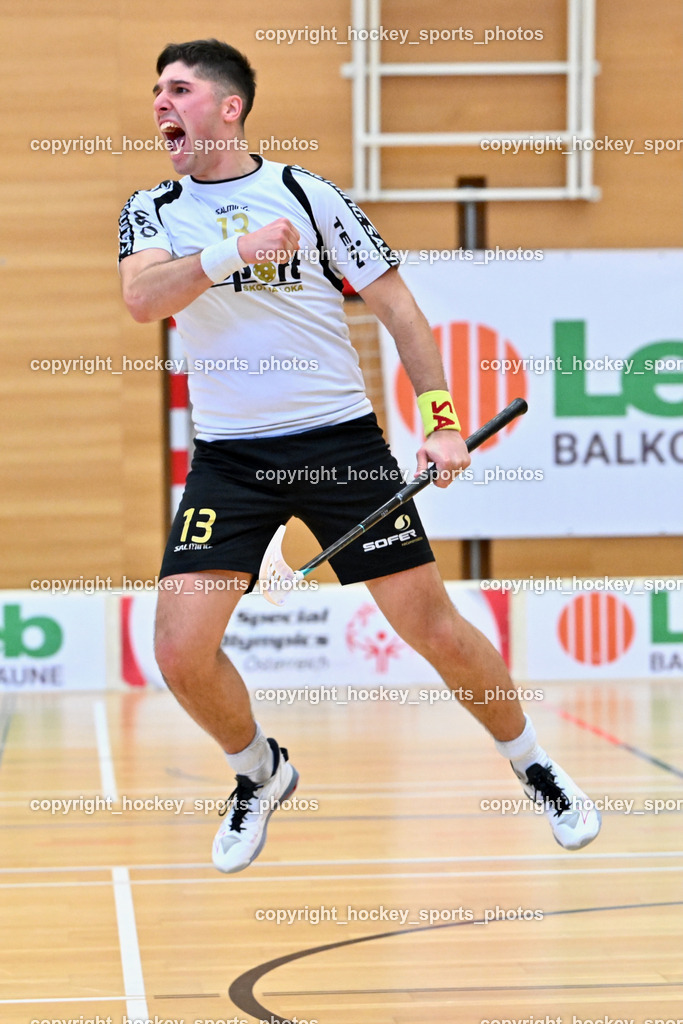 FBK Loka vs. VSV Unihockey | Jubel #13 Blaz Tomc FBK Loka, FBK Loka vs. VSV Unihockey, FBK Loka vs. VSV Unihockey am 23.03.2025 in Villach (Ballspielhalle St. Martin), Austria, (Photo by Bernd Stefan)