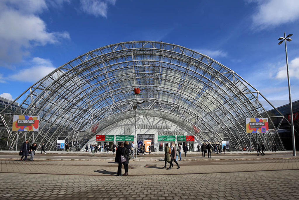 Leipziger Buchmesse | Das Team hinter BILDLEXIKON LEIPZIG bündelt historische wie aktuelle Informationen über die Stadt Leipzig in Text und Bild auf einer Plattform und stellt diese der interessierten Öffentlichkeit zur Verfügung.