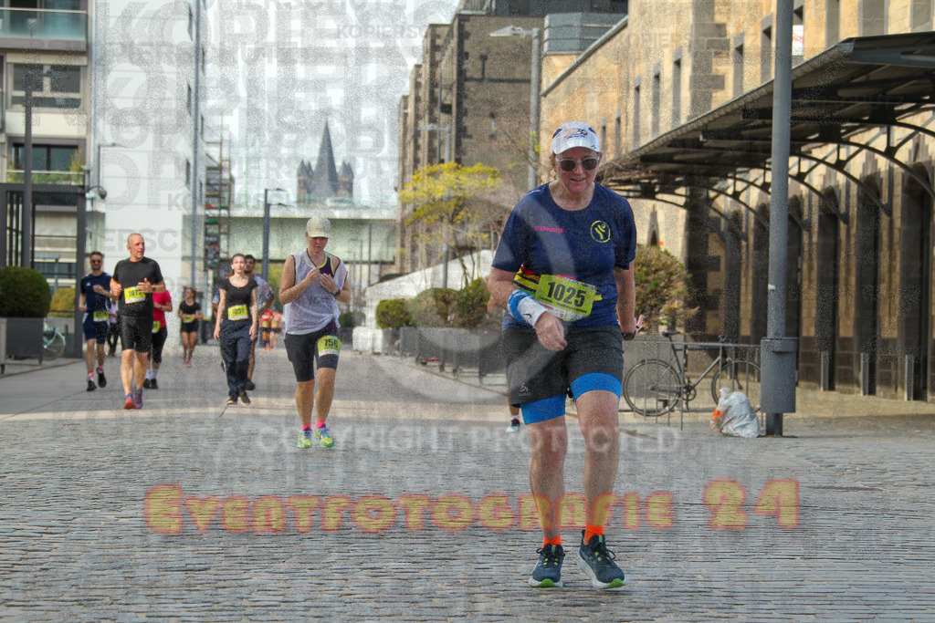 250920_1504_EV4_8029 | Sportfotografie im Rhein-Sieg Kreis, Köln, Bonn, NRW, Rheinland Pfalz, Hessen, etc. Unser Tätigkeitsfeld umfasst den Laufsport vom Volkslauf über den Marathon, Duathlon, Triathon bis zum Ultralauf wie Kölnpfad Ultra oder Schindertrail.