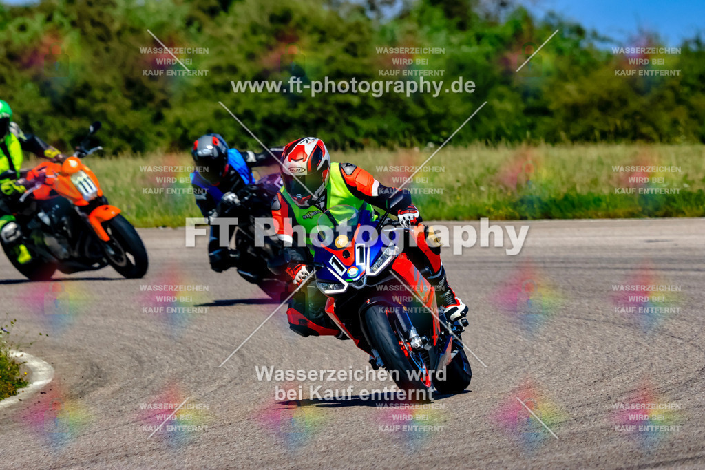 011-3257 | Hier findet Ihr Bilder von Touristenfahrten auf der Nürburgring Nordschleife oder von anderen Veranstaltungen die ich besucht habe. Viel Spass beim Durch Schauen 