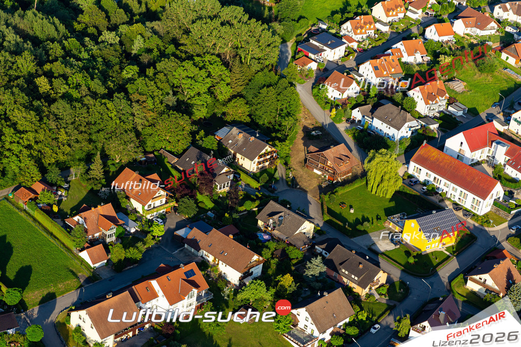 Das Luftbild der Stadt Weismain wurde 2020 vom Flugzeug heraus erstellt (keine Drohne) Aufnahmehöhe ca.400 Meter- hohe Auflösung und Qualität garantiert!