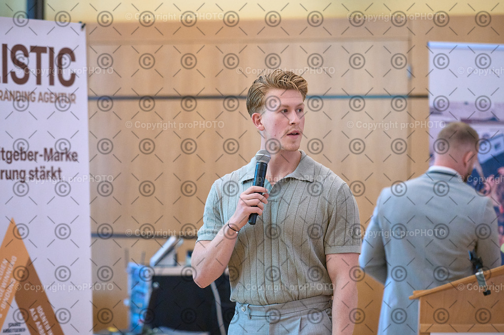 313_202509_EmployerBranding_NZ6_0268 | proPHOTO - Realisiert mit Pictrs.com