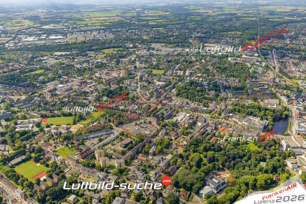 Neue Luftbildaufnahme der Stadt Neumünster - Das Luftbild wurde 2025 vom UL-Flugzeug heraus erstellt ( keine Drohnenaufnahme ) - Hochauflösende Luftaufnahme - für Wandbilder und großformatige Ausdrucke geeignet. Das besondere Geschenk!Hier alle&nbsp;Infos zur Lizenzierung der LuftaufnahmeWir fliegen auch dieses Jahr wieder in Ihre Region um Luftbilder zu erstellen.- Luftbild anfragen