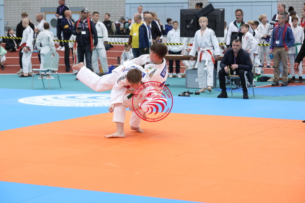 1J7A2443 | Fotos vom Adler Cup - Pictures from Adler Cup

Hier findet Ihr alle Eindrücke und großen Momente der Adler Cup Wochenenden. Here you will find all impressions and great moments of the Adler Cup weekends. - Realisiert mit Pictrs.com