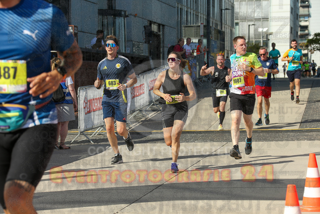 240921_1454_EX1_3995 | Sportfotografie im Rhein-Sieg Kreis, Köln, Bonn, NRW, Rheinland Pfalz, Hessen, etc. Unser Tätigkeitsfeld umfasst den Laufsport vom Volkslauf über den Marathon, Duathlon, Triathon bis zum Ultralauf wie Kölnpfad Ultra oder Schindertrail.