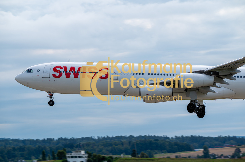 ZRH_Planespotting_def-5331 | kaufmannfoto - Realisiert mit Pictrs.com