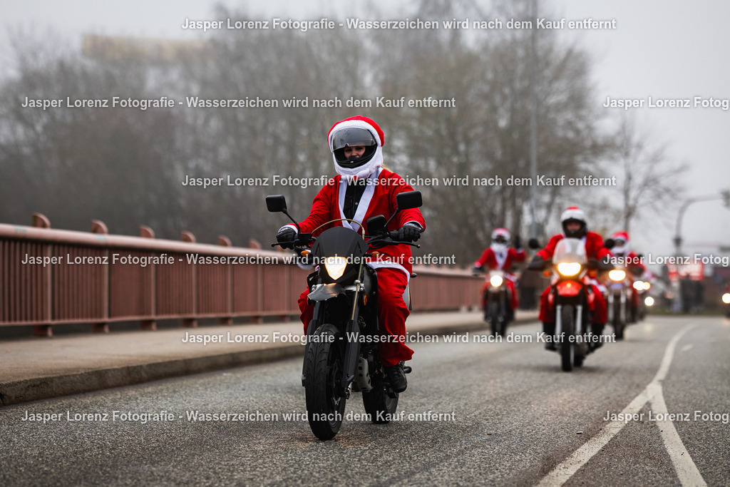 X-Mas Ride I Kiel I 2025 | Jasper Lorenz Fotografie - Realisiert mit Pictrs.com