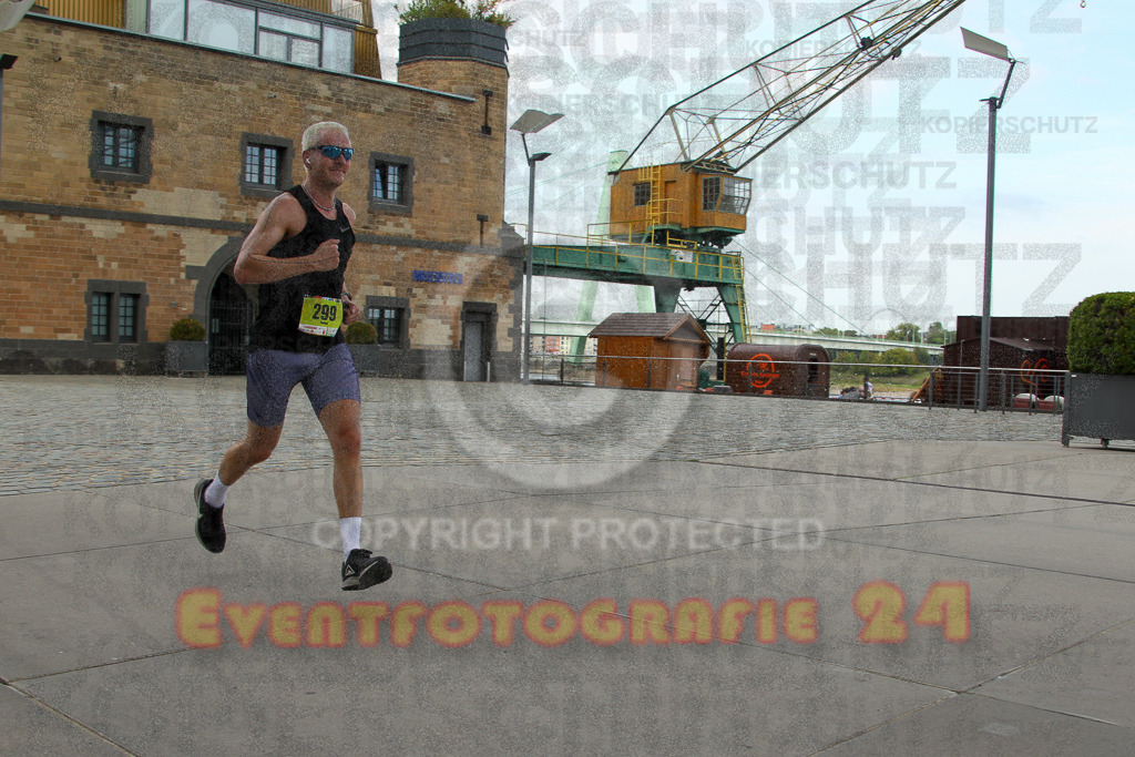 250920_1519_EV4_8457 | Sportfotografie im Rhein-Sieg Kreis, Köln, Bonn, NRW, Rheinland Pfalz, Hessen, etc. Unser Tätigkeitsfeld umfasst den Laufsport vom Volkslauf über den Marathon, Duathlon, Triathon bis zum Ultralauf wie Kölnpfad Ultra oder Schindertrail.