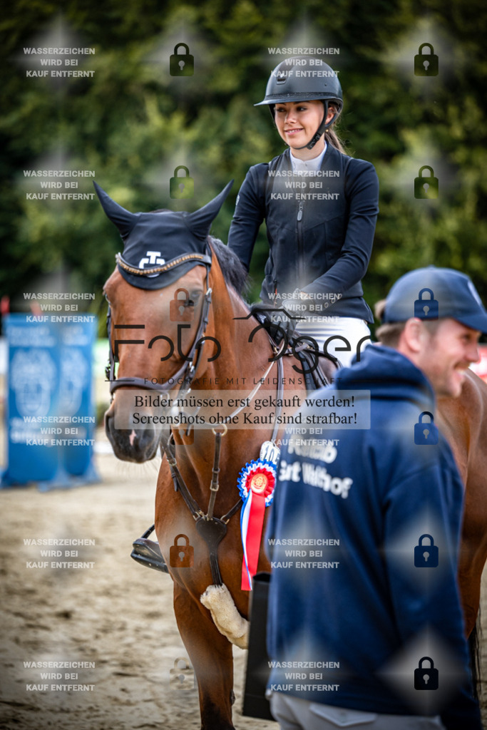 2026-09---Waldhof-11-0039 | Entdecke hochwertige Reitturnierfotos von Foto Oger. Professionell, emotional und authentisch – jetzt Lieblingsmomente im Shop bestellen.Deutschlandweite Turnierfotografie. - Realisiert mit Pictrs.com