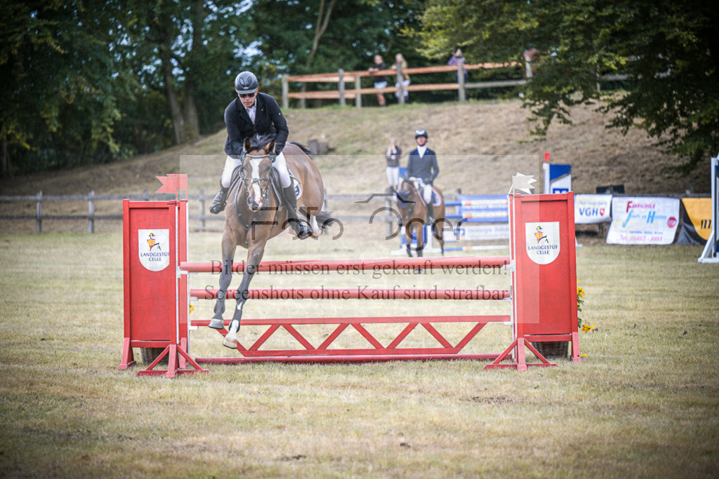 DOS_0334 | Entdecke hochwertige Reitturnierfotos von Foto Oger. Professionell, emotional und authentisch – jetzt Lieblingsmomente im Shop bestellen.Deutschlandweite Turnierfotografie. - Realisiert mit Pictrs.com