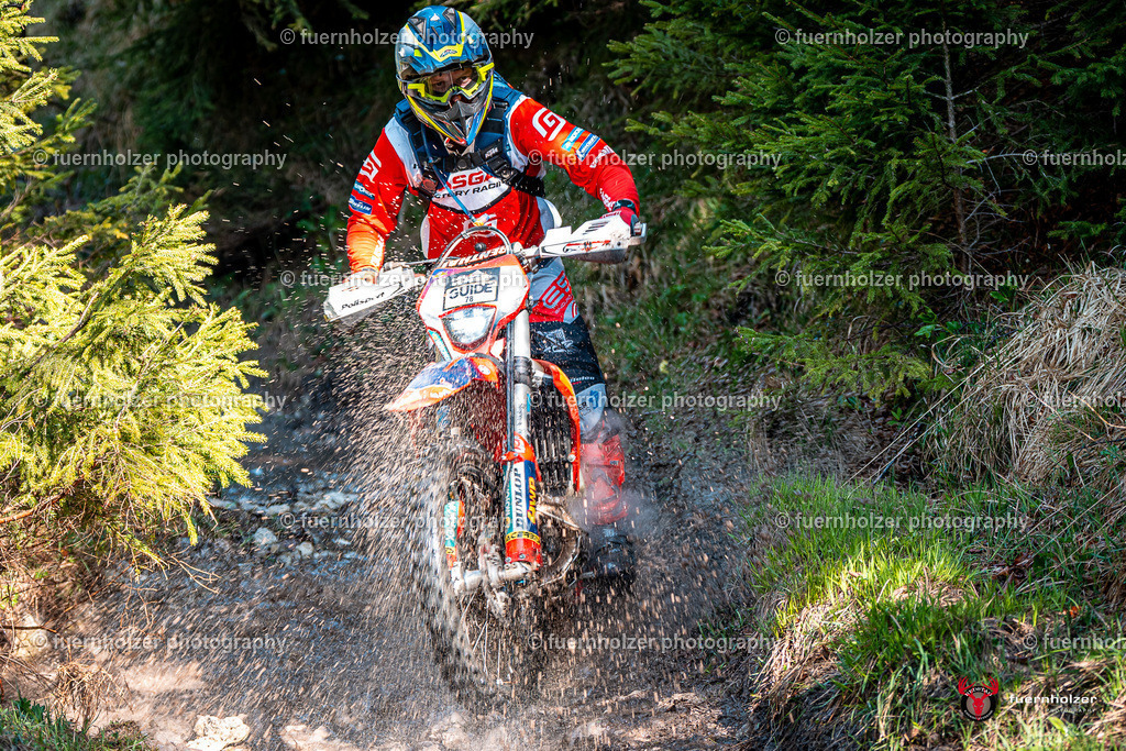 fuernholzer_250501-C2-56 | Fotografische Impressionen von der Red Stag Enduro Extreme by fuernholzer-photography.com. Endurosport in Österreich fotografisch festgehalten von fuernholzer. Auftragsfotografie für Private, Gewerbefotos und Industriefotografie. Eventfotografie, Sportfotografie und Motorsportfotografie. Anbieter von Fotoworkshops, Fototraining, fotografischen Vorträgen und Fotoseminaren.