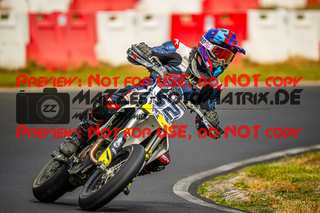 MaZZes_FotoMatrix_230701_8639 | S4