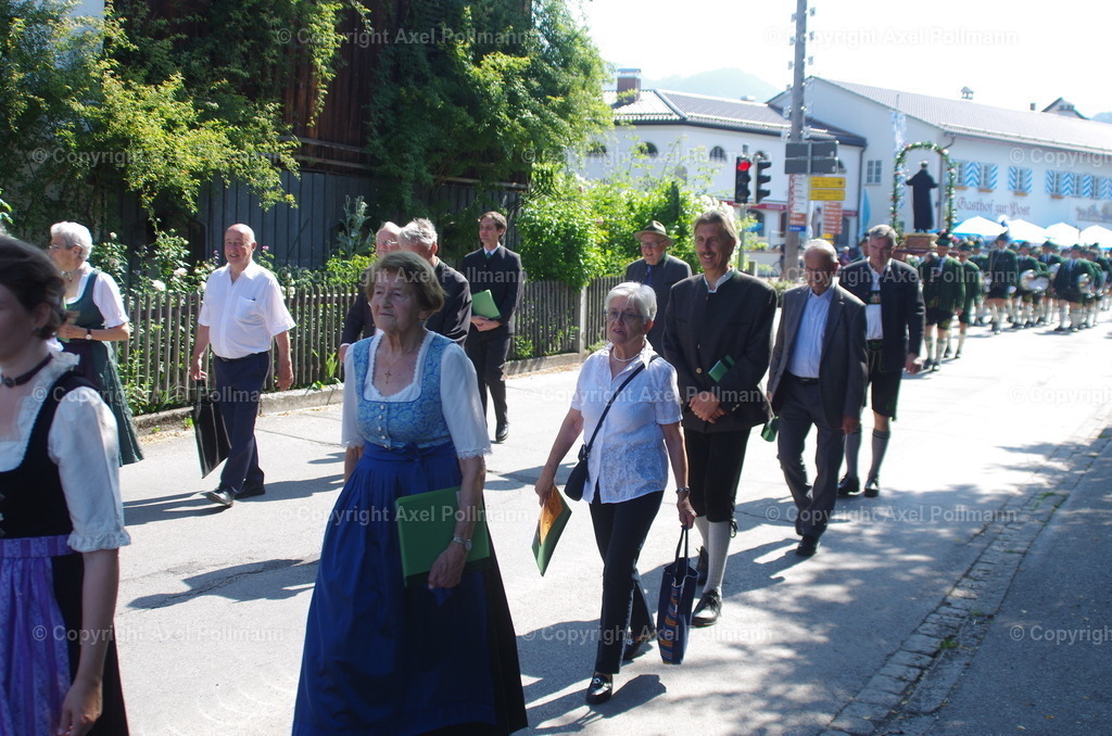 IMGP4073 | fotografiert von Axel PollmannLeonhardi Wallfahrt Benediktbeuern und Murnau, Fronleichnam, Fasching, Landschaft im Loisachtal und Benediktbeuern  - Realisiert mit Pictrs.com