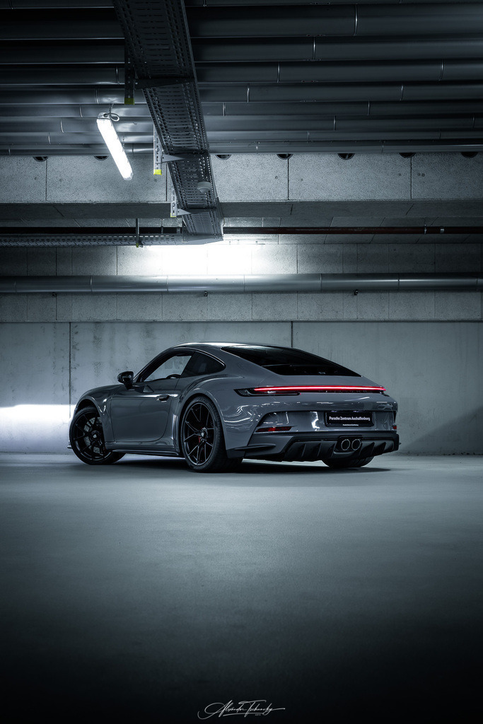 911 GT3 Touring Clausi | Entdecken Sie die faszinierende Welt von Alexander Tschuncky Arts: Kreative Fotografie, atemberaubende Automobilkunst und hochwertiger Bilderdruck. Lassen Sie sich inspirieren! - Realisiert mit Pictrs.com