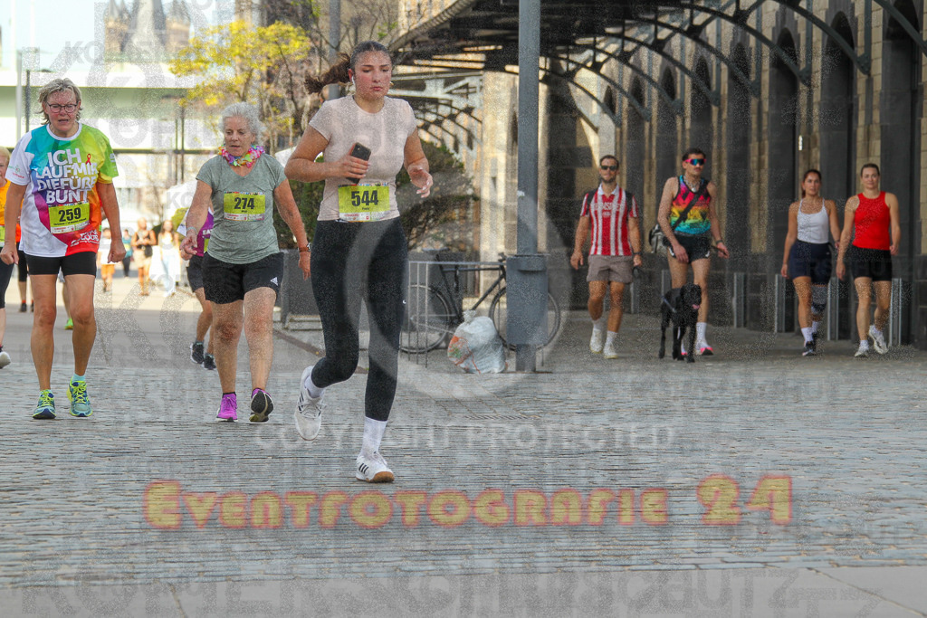250920_1339_EV4_6381 | Sportfotografie im Rhein-Sieg Kreis, Köln, Bonn, NRW, Rheinland Pfalz, Hessen, etc. Unser Tätigkeitsfeld umfasst den Laufsport vom Volkslauf über den Marathon, Duathlon, Triathon bis zum Ultralauf wie Kölnpfad Ultra oder Schindertrail.