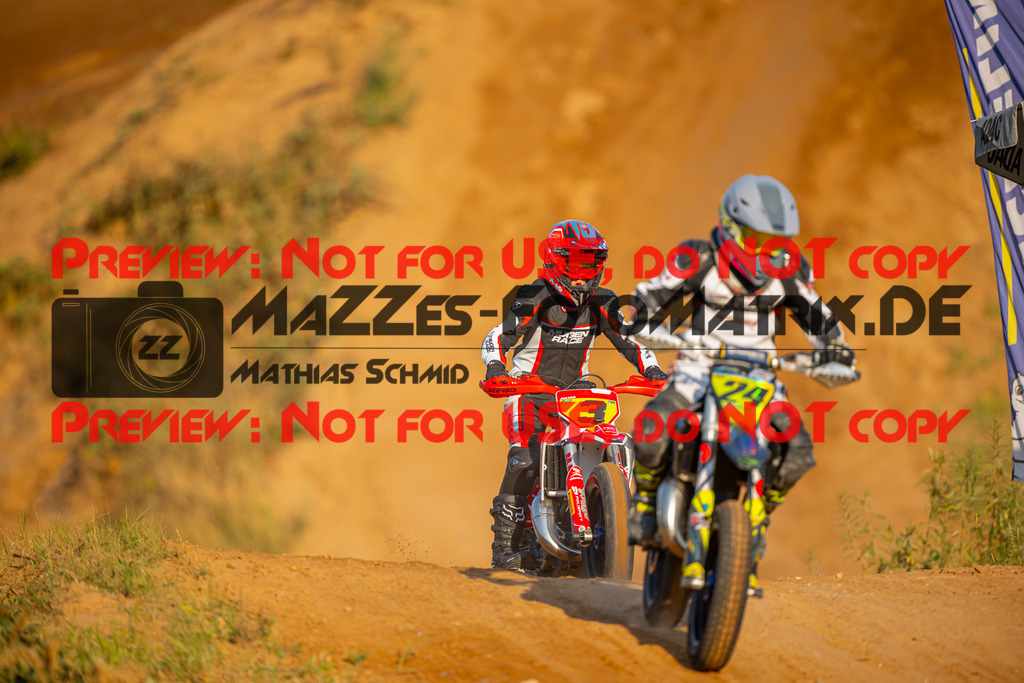 MaZZes-Fotomatrix-20260815-598713 | ROOKIES