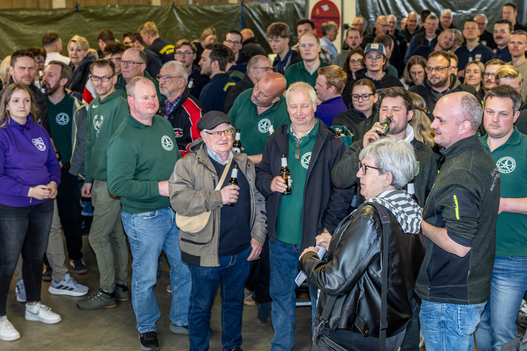 top-top.de 260412-059 | Foto, Video, Fotografie, Videografie, Fotobox, DJ, Discjockey, Musik, Musikbox, Veranstaltung, Photobooth, Amazon, Ebay, Buchtipp, Bestseller, Autor, Verlag, Buch, Wesel, Hamminkeln, NRW, Dinslaken, Rees, Drohne, Hochzeit, Party, Fotobox, Wesel, Fotograf