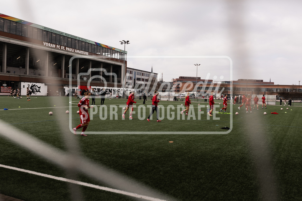 Fußball I Frauen I Saison 2025-2026 I Regionalliga Nord I 15. Spieltag I St. Pauli - SpVg Aurich-6 | realhellocedii - Realisiert mit Pictrs.com