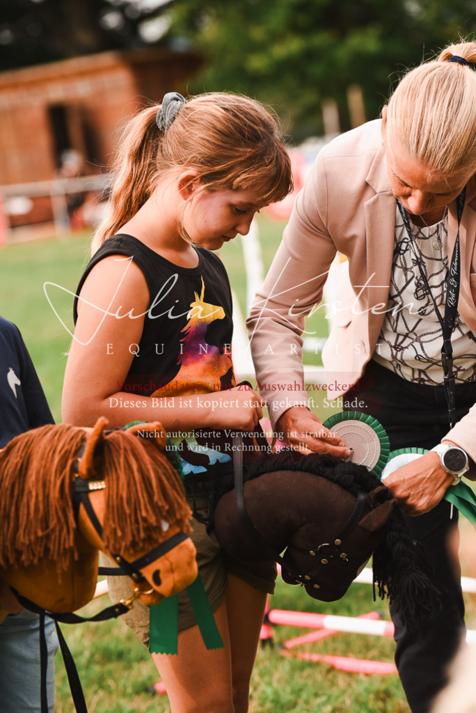 DSC_4607 | Pferde- und Turnierfotografie in Westsachsen. Pferdeportraits, Auftragszeichnungen und intuitive Kunst.