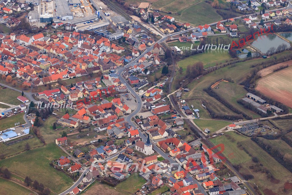 aktuelles Luftbild von  Schluesselfeld - Luftaufnahme wurde 2018 von https://frankenair.de mittels Flugzeug (keine Drohne) erstellt.
