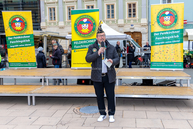 Faschingswecken am Hauptplatz | Bildershop von pixelworld.at - Realisiert mit Pictrs.com