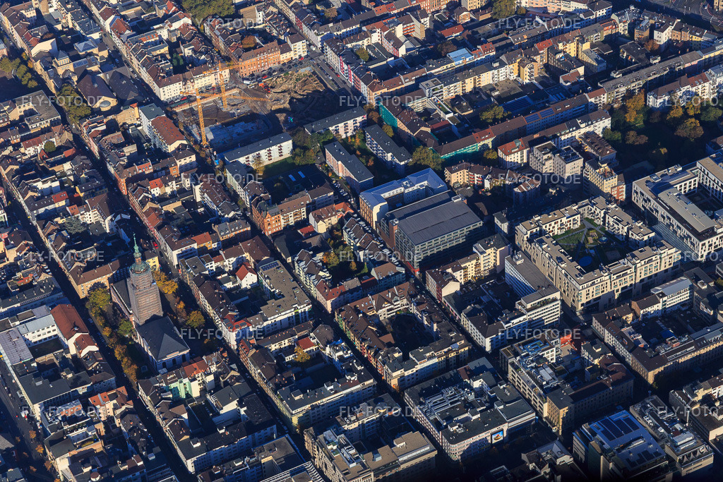 Quadratestadt im Hufeisen des Ring mit abgerissenem T4 und T5 | Luftbild: Quadratestadt im Hufeisen des Ring mit abgerissenem T4 und T5 im Ortsteil Innenstadt in Mannheim im Bundesland Baden-Württemberg in Deutschland. Foto: IMG_095455.jpg vom 30.10.2016 durch Werner Riehm/FLY-FOTO.de - Realisiert mit Pictrs.com