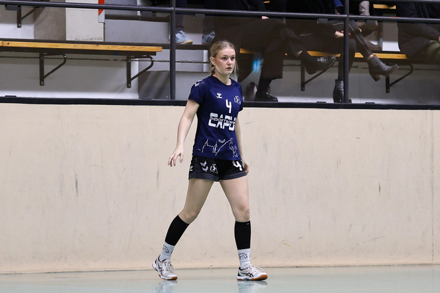 Handball I Damen I Saison 2025-2026 I Verbandsliga Süd I HSG Kalkberg 06 - MTV Dänischenhagen I 14.12.2025.173 | Lorna Meta Schlott (4, HSG Kalkberg 06) - Realisiert mit Pictrs.com