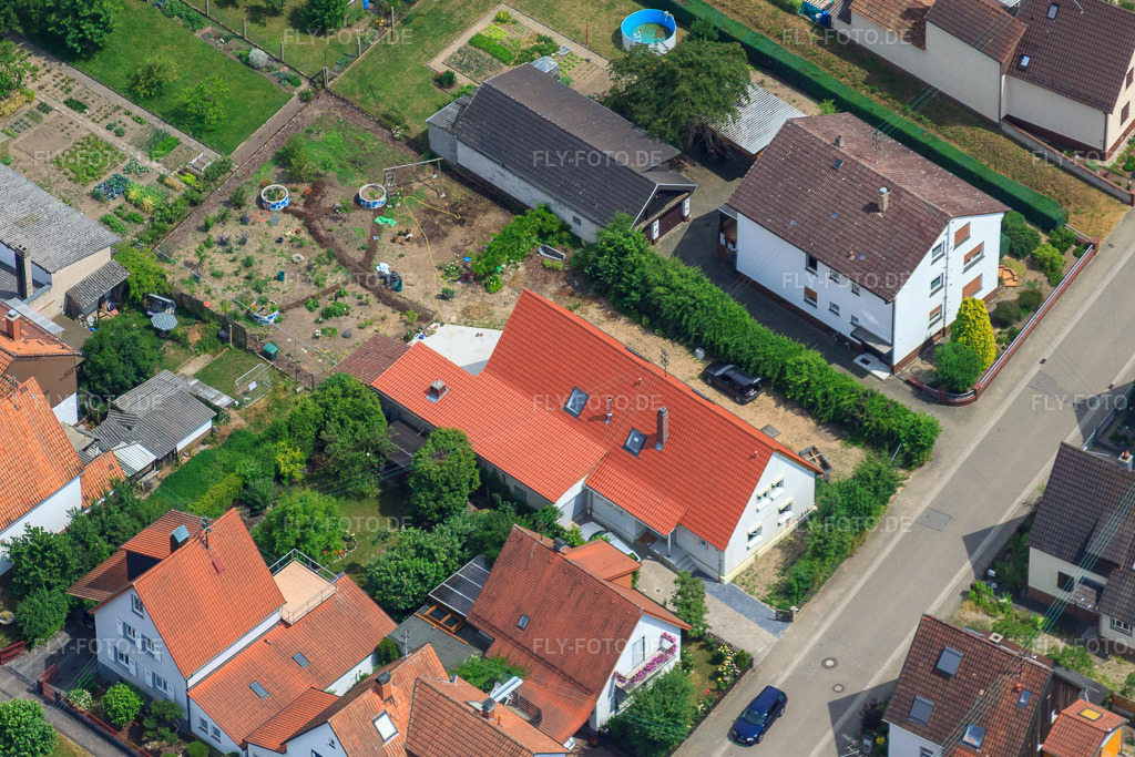 Luftbild: Waldstr in Kandel im Bundesland Rheinland-Pfalz in Deutschland. Foto: IMG_29694.jpg vom 02.07.2010 durch Werner Riehm/FLY-FOTO.de