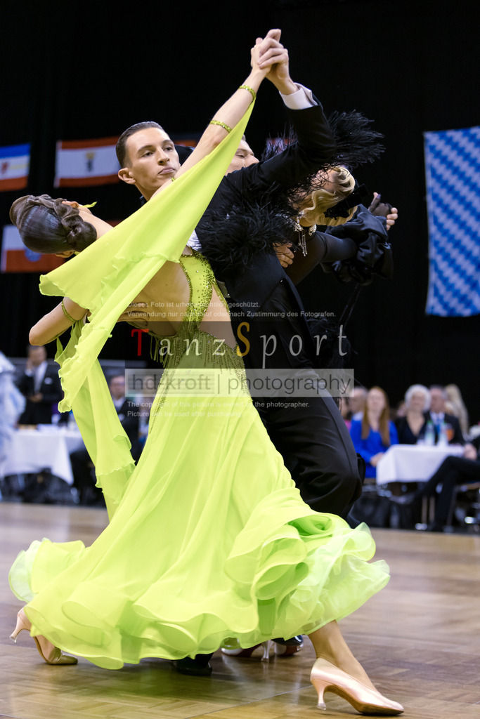 20241102_DM_HGR_Std_15862 | Tanzsportbilder, Standardtanz, Lateintanz, WDSF, DTV, LTVB, dancecomp, goc, hessen tanzt, blaues band der spree, walzer, tango, wiener walzer, slowfox, quickstepp, samba, rumba, cha-cha-cha, paso doble. jive, hd-kroft photography, turniertanzsport