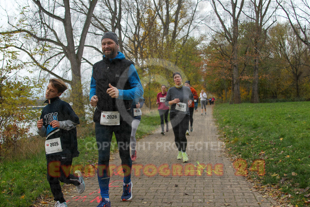 221127_1045_EV4_2184 | Sportfotografie im Rhein-Sieg Kreis, Köln, Bonn, NRW, Rheinland Pfalz, Hessen, etc. Unser Tätigkeitsfeld umfasst den Laufsport vom Volkslauf über den Marathon, Duathlon, Triathon bis zum Ultralauf wie Kölnpfad Ultra oder Schindertrail.