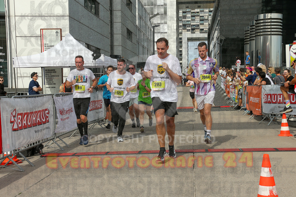 250920_1331_EX1_5197 | Sportfotografie im Rhein-Sieg Kreis, Köln, Bonn, NRW, Rheinland Pfalz, Hessen, etc. Unser Tätigkeitsfeld umfasst den Laufsport vom Volkslauf über den Marathon, Duathlon, Triathon bis zum Ultralauf wie Kölnpfad Ultra oder Schindertrail.